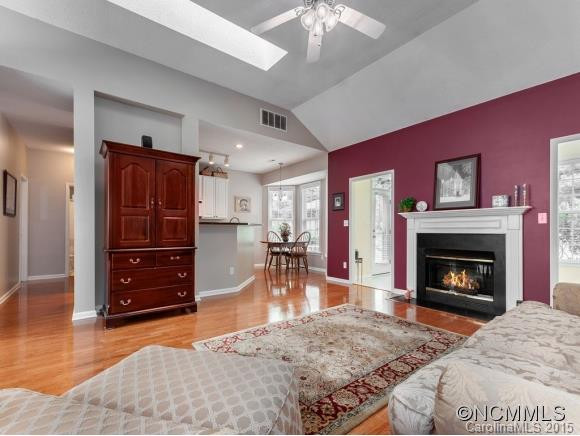 208 E Farm Creek Road - Photo 4