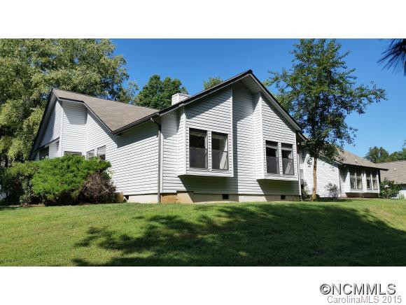301 Oak Pl - Photo 2
