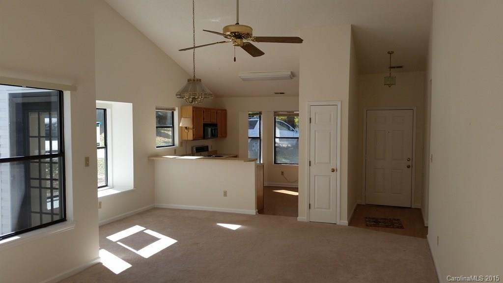 301 Oak Pl - Photo 6