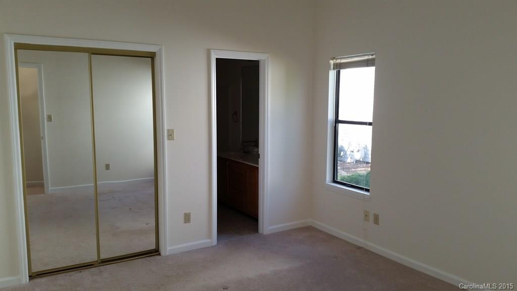 301 Oak Pl - Photo 7