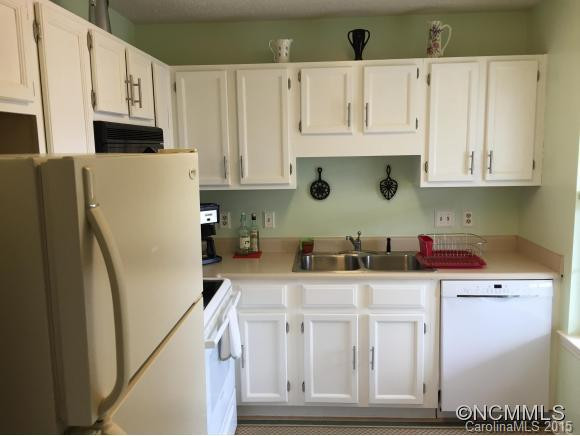 2804 Sagamore Lane - Photo 2