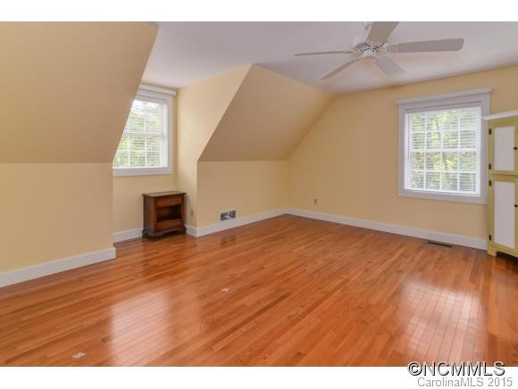 355 Rosewood Pl - Photo 6
