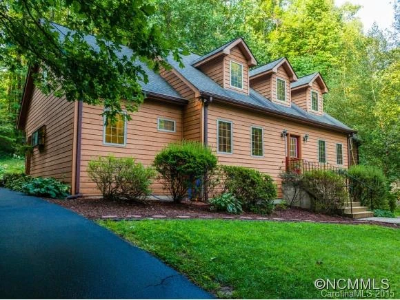 207 Summersweet Lane
