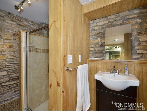 205 Lenoir Circle - Photo 8