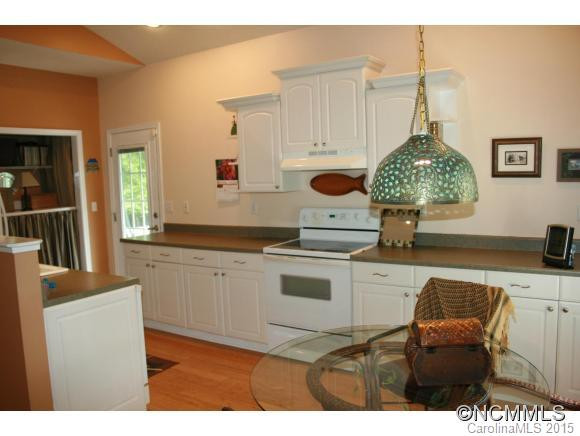 140 Coral Drive - Photo 2