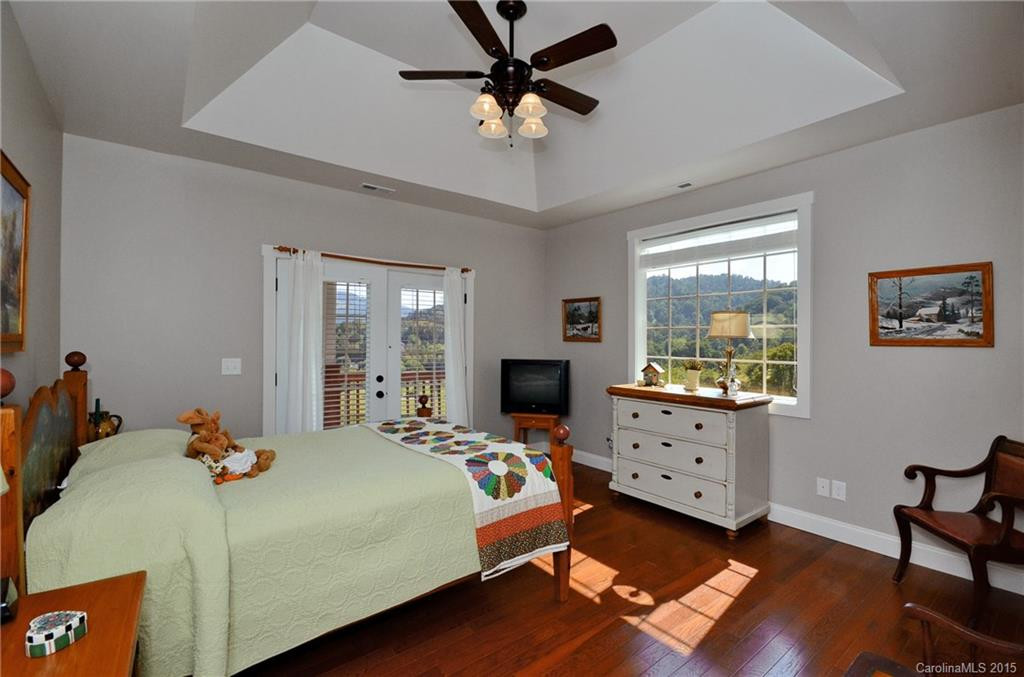 403 Winfield Drive - Photo 9