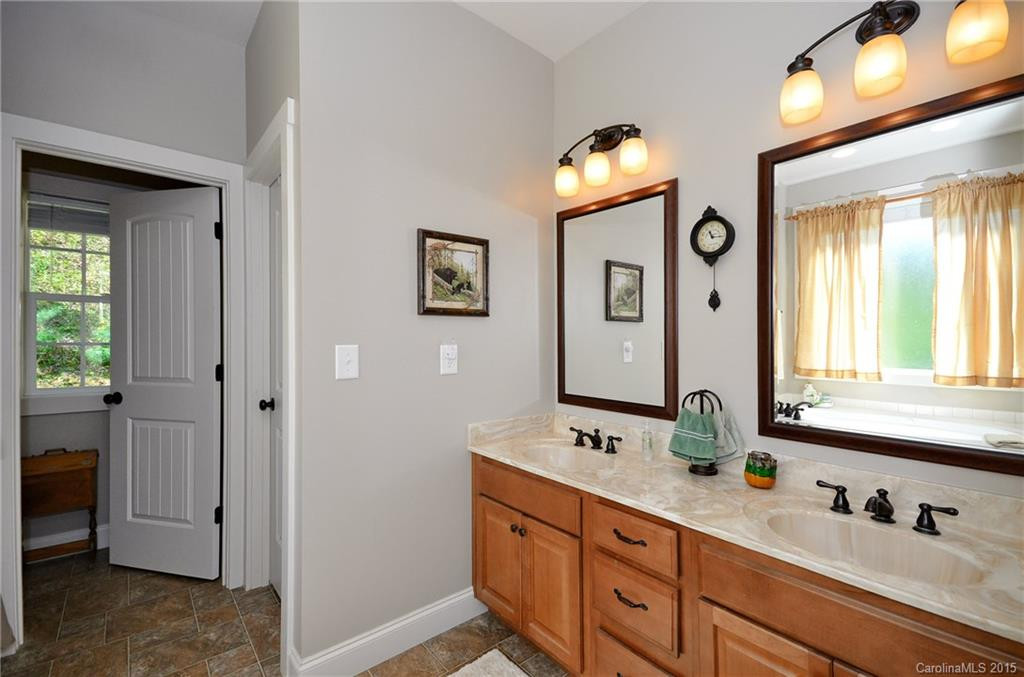 403 Winfield Drive - Photo 10