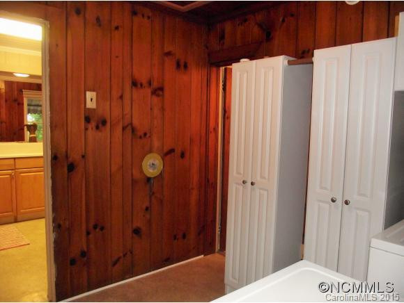 182 Twin Springs Road - Photo 15
