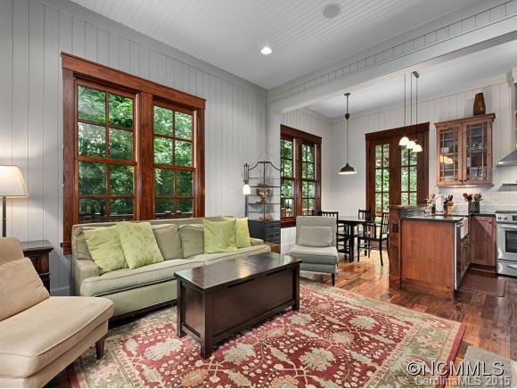 7 Whitman Lane - Photo 4