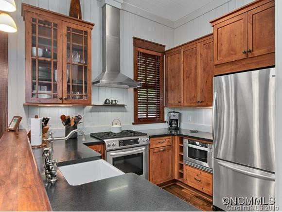 7 Whitman Lane - Photo 5