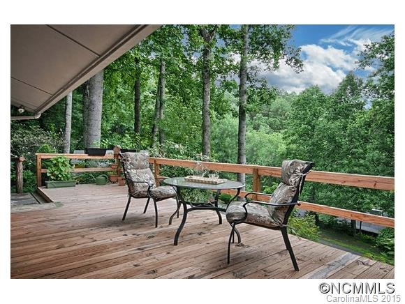 122 Orchard Drive - Photo 2