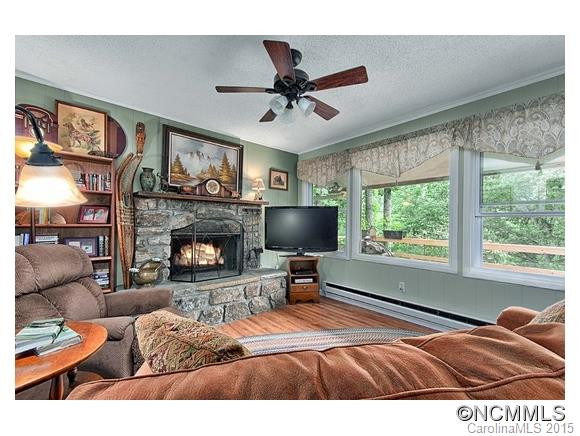 122 Orchard Drive - Photo 5