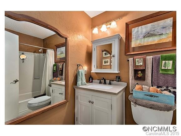 122 Orchard Drive - Photo 9