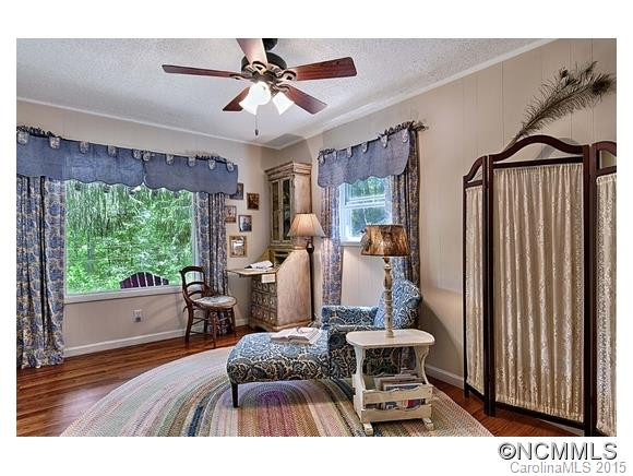 122 Orchard Drive - Photo 10