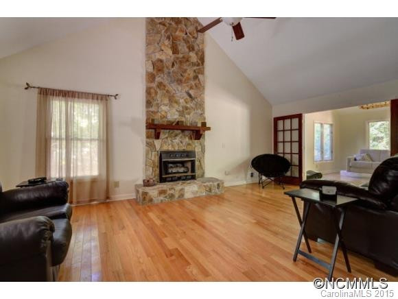 1376 Black Oak Drive - Photo 3