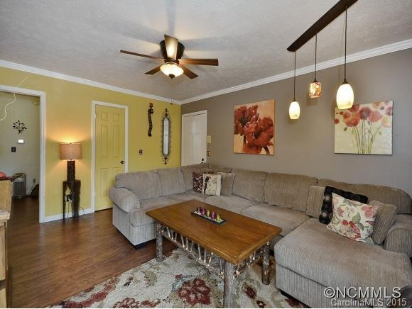 1751 C HAYWOOD MANOR Road - Photo 4