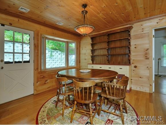 328 Country Club Drive - Photo 4