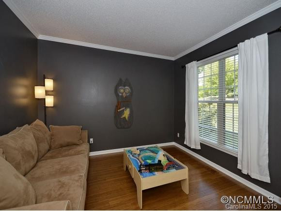 244 Riverbirch Drive - Photo 10