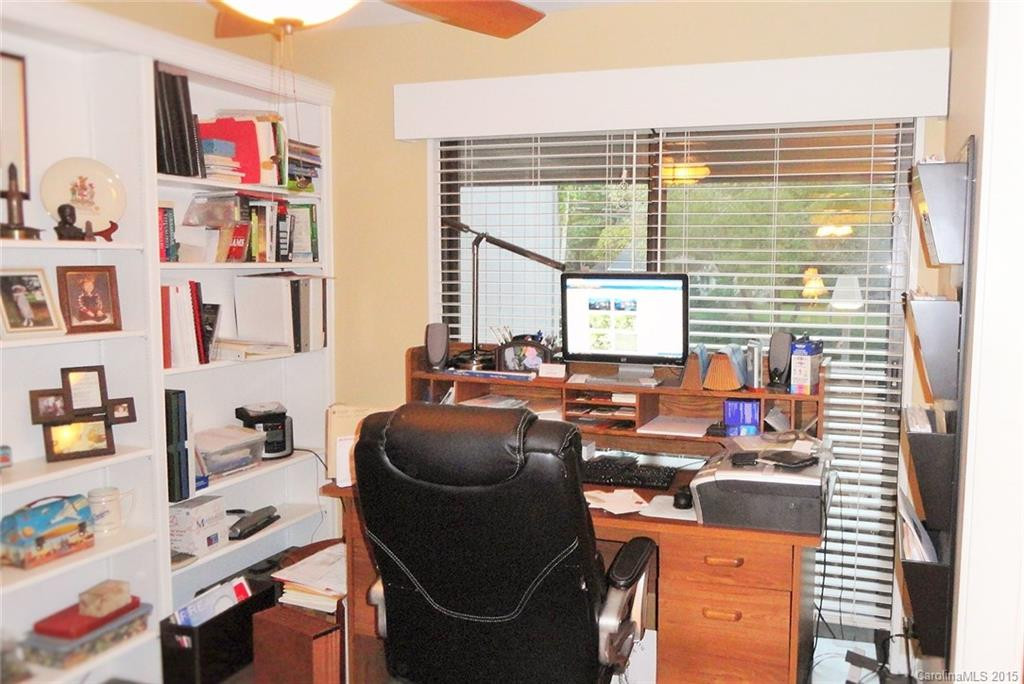 7 Lakemoor Lane - Photo 10