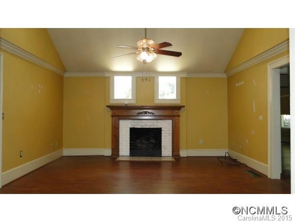 211 E Lakeshore Drive - Photo 5