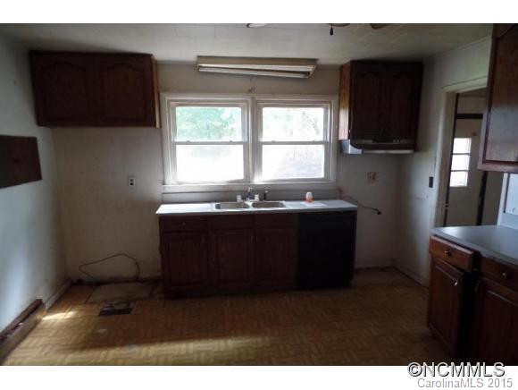 5460 US Highway 70 - Photo 2