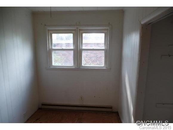 5460 US Highway 70 - Photo 4