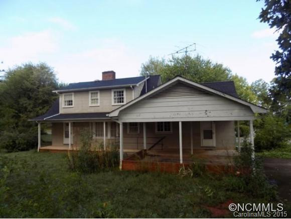 145 Huntley Street - Photo 2