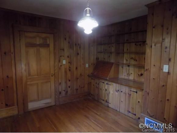 145 Huntley Street - Photo 14