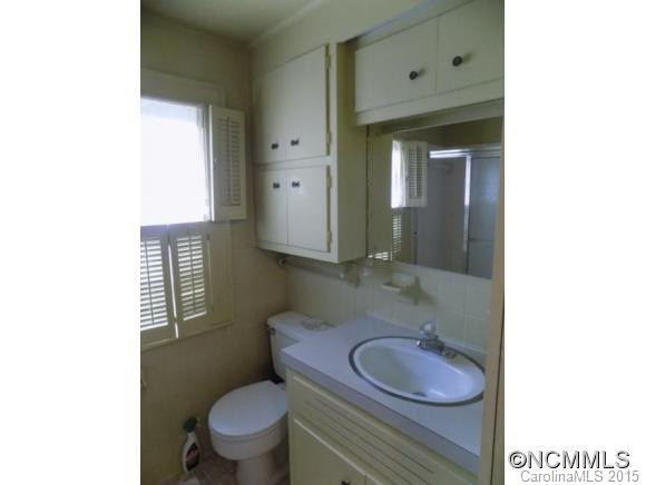 145 Huntley Street - Photo 20
