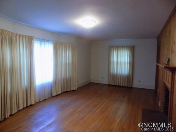 145 Huntley Street - Photo 3