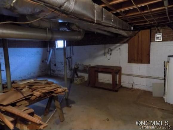 145 Huntley Street - Photo 23