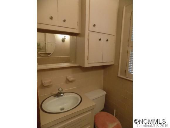 145 Huntley Street - Photo 6