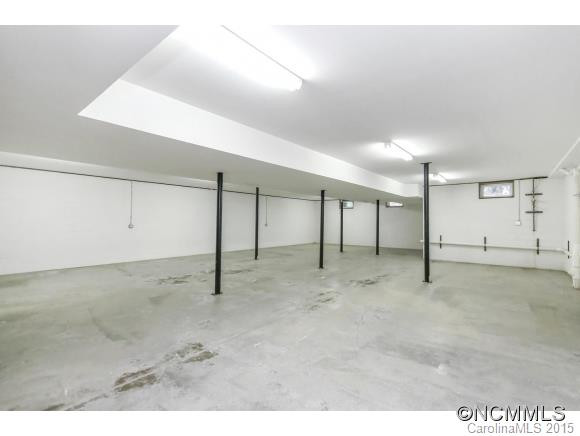  - Photo 17