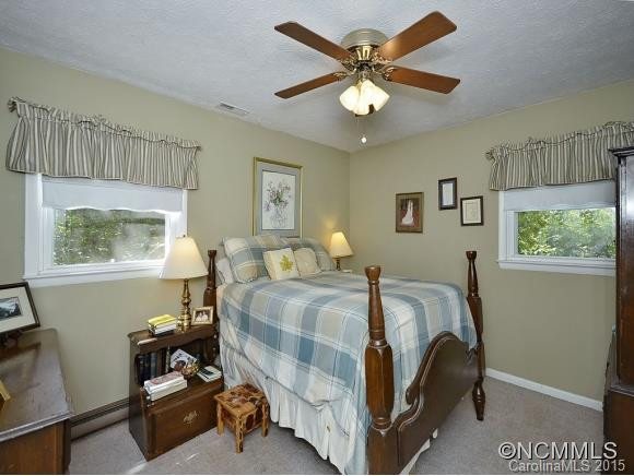 18 Holly Hill Drive - Photo 8