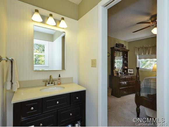 18 Holly Hill Drive - Photo 10