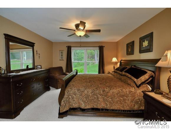 207 Presidential Drive - Photo 16