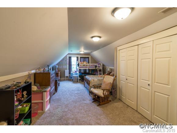 5000 Bat Cave Road - Photo 17
