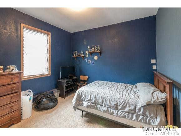 5000 Bat Cave Road - Photo 19