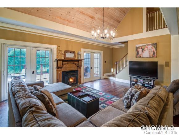 5000 Bat Cave Road - Photo 4