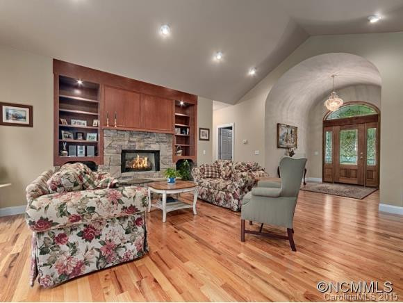 112 Tarnhill Drive - Photo 4