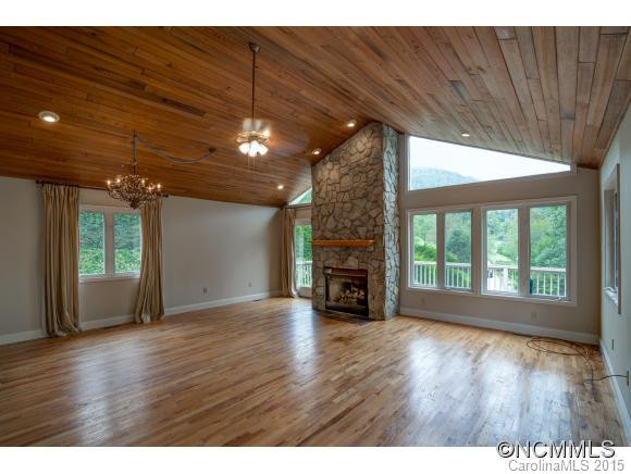 112 Elm Drive - Photo 2