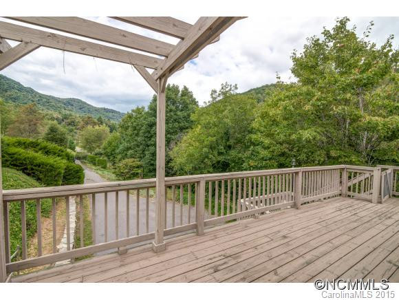 112 Elm Drive - Photo 4