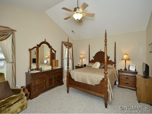 42 Morning Mist Road - Photo 12