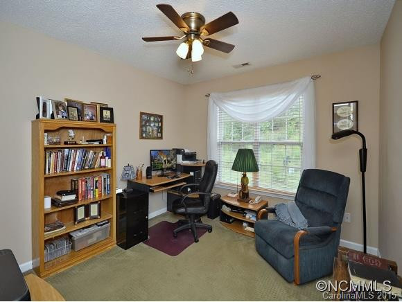42 Morning Mist Road - Photo 17