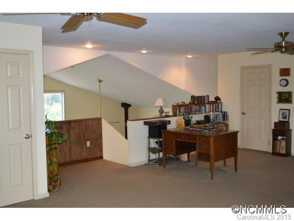 3250 Bend Of Ivy Road - Photo 18