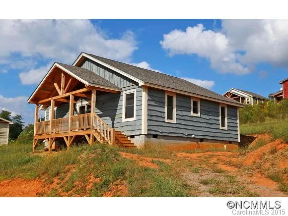 40 Carsen Loop