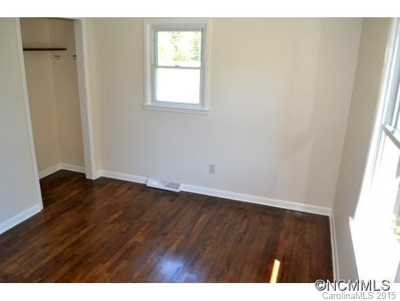 54 Oak Hill Circle - Photo 10