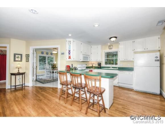 21 Wolf Laurel Drive - Photo 14