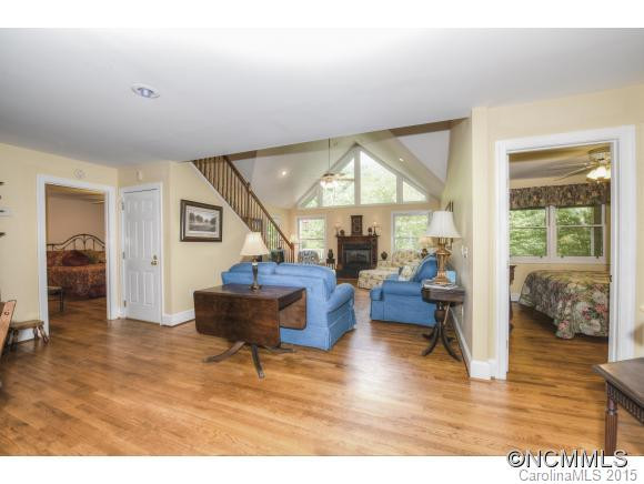21 Wolf Laurel Drive - Photo 10