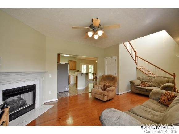 2701 N River Road - Photo 17